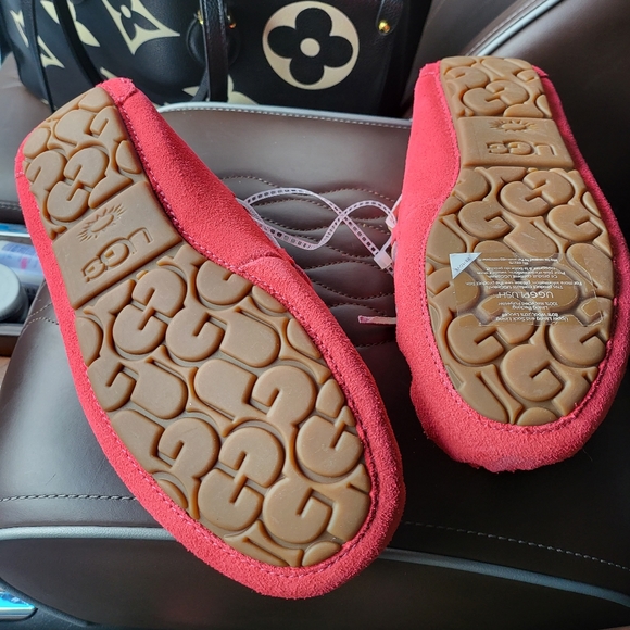 Ugg slippers - Picture 6 of 6